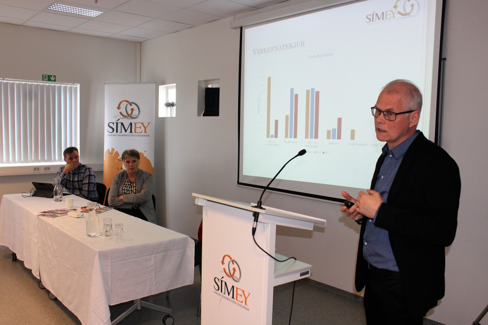 Valgeir B. Magnússon fer yfir starfsemi SÍMEY á liðnu ári á ársfundinum í dag.