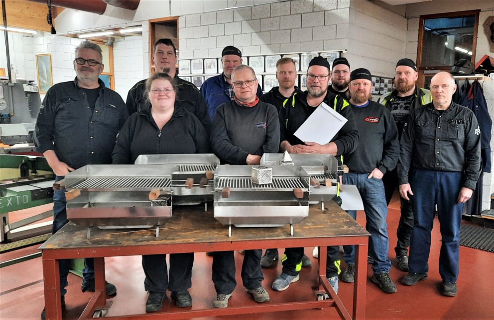 Níu af tíu þátttakendum á TIG-suðu námskeiðinu með kennurunum Kristjáni Kristinssyni og Stefáni Finn…