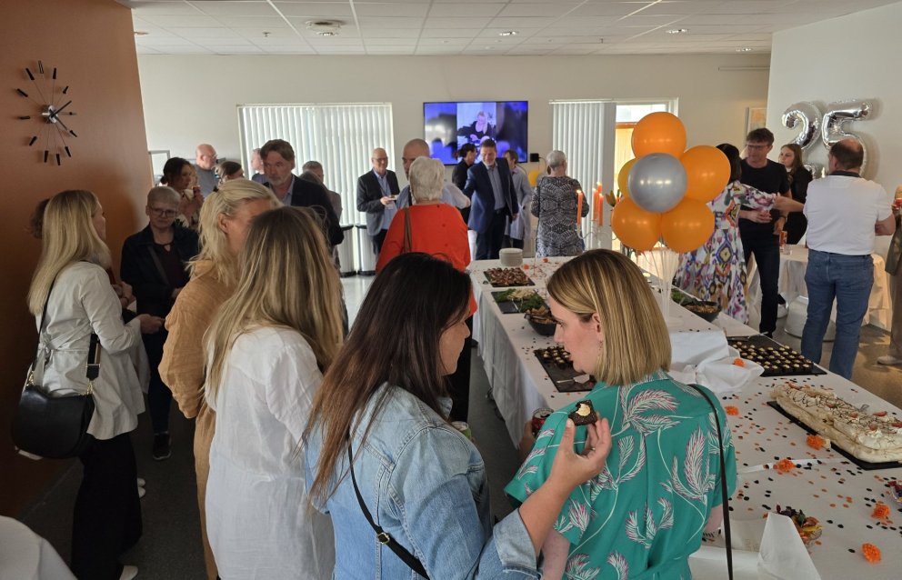 Vel var mætt í 25 ára afmælishófið í SÍMEY.