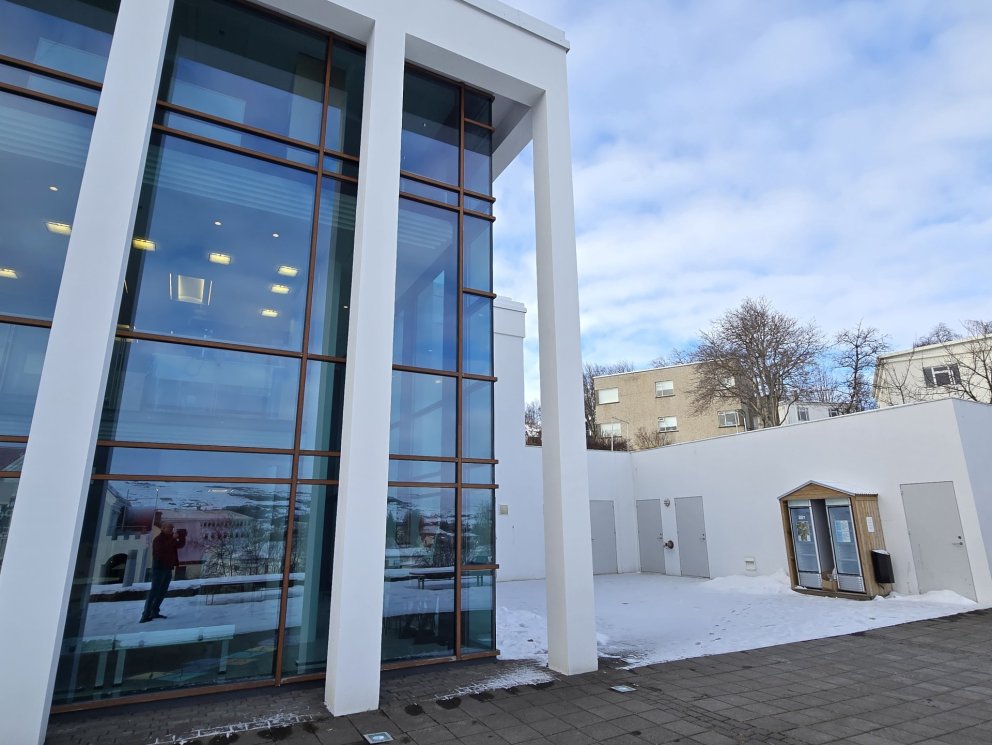 Annað tveggja fræðslumyndbandanna sem voru afrakstur þessa verkefnis fjallar um svokallaða frískápa,&hellip;